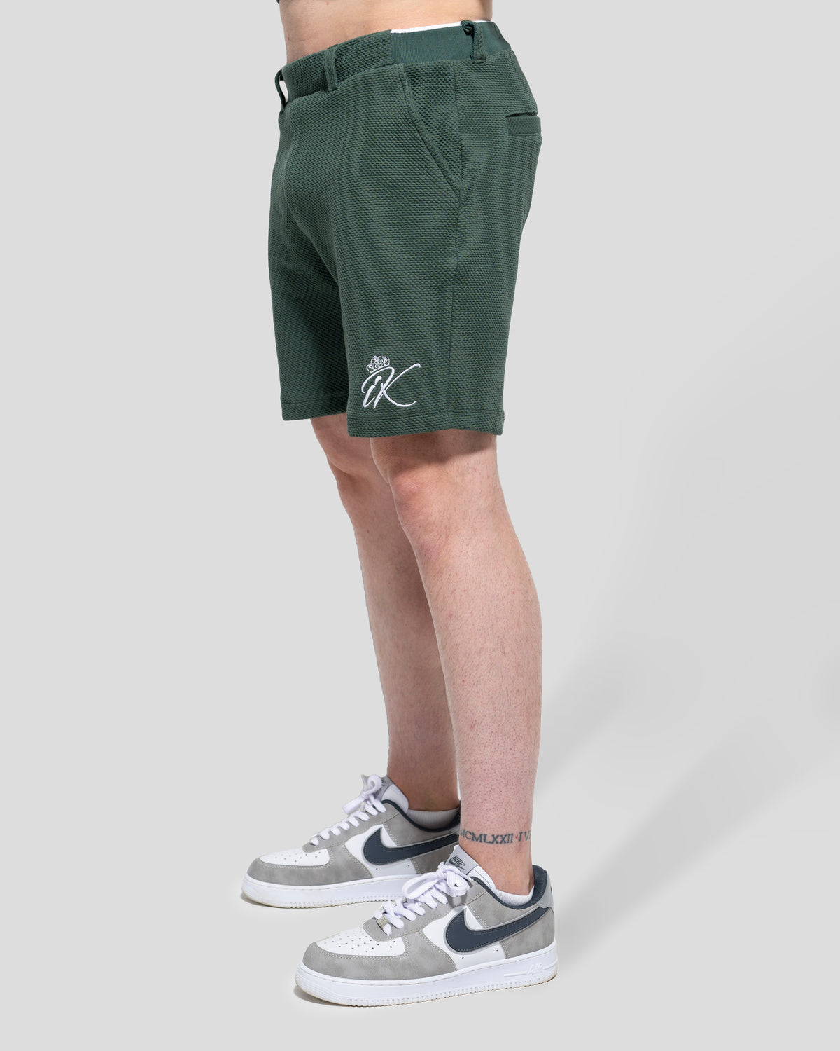 Екип "Supreme" Emerald Ash