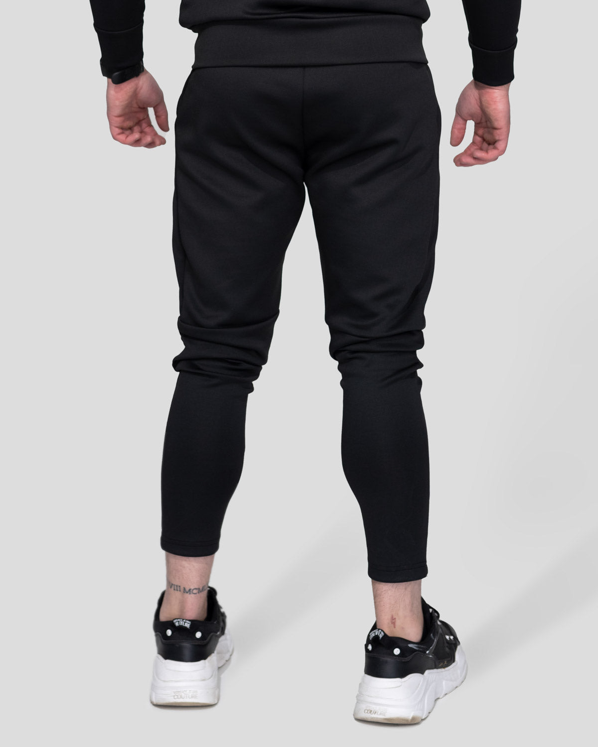 Спортен Екип "Inspire" Black